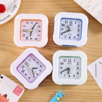 Yaratıcı Moda Çocuk Küçük Saat Küçük Başucu Saatler Taşınabilir Kare Küçük çalar saat Minimalist Plastik çalar saat