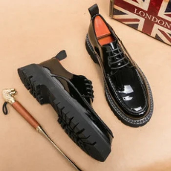 Yeni Siyah Şef Ayakkabı Mutfak iş ayakkabısı Yumuşak Alt ve Aşınma Direnci Rahat deri ayakkabı Genç Erkekler için Spor